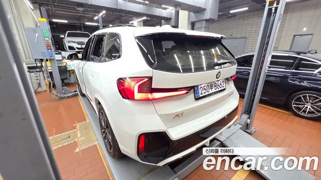 BMW X1 U11 xDrive 20i M Sport - фото 2