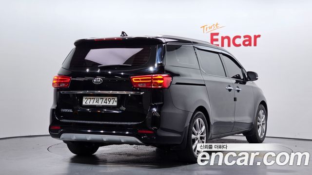 Kia Carnival Новый 9-Seater Prstige - фото 1
