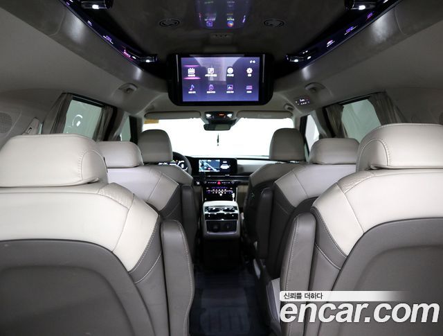Kia Carnival 4-го поколения 9-Seater Hi-Limousine Signature - фото 4