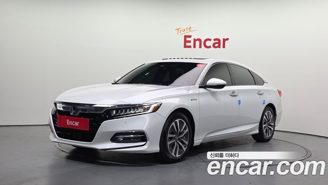 Honda Accord 10-го поколения 2.0 Hybrid Touring - фото 0