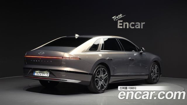 Hyundai Grandeur GN7, гибрид Exclusive - фото 1