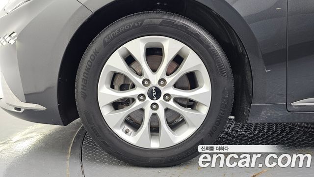 Kia K8 2.5 Gasoline 2WD Noblesse - фото 4