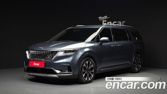Kia Carnival 4-го поколения 9-Seater Signature - фото 0
