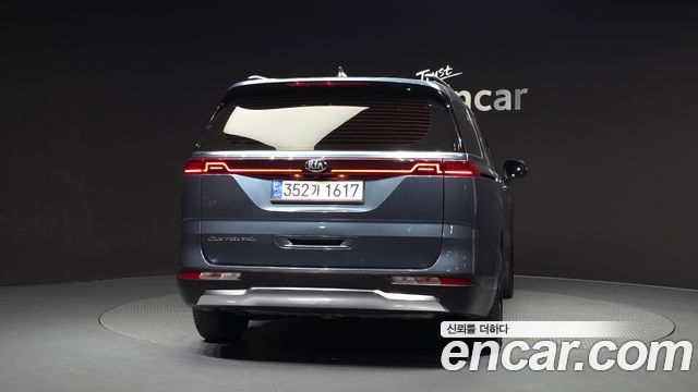 Kia Carnival 4-го поколения 9-Seater Signature - фото 3