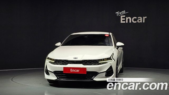 Kia K5 3-го поколения 2.0 Signature - фото 2