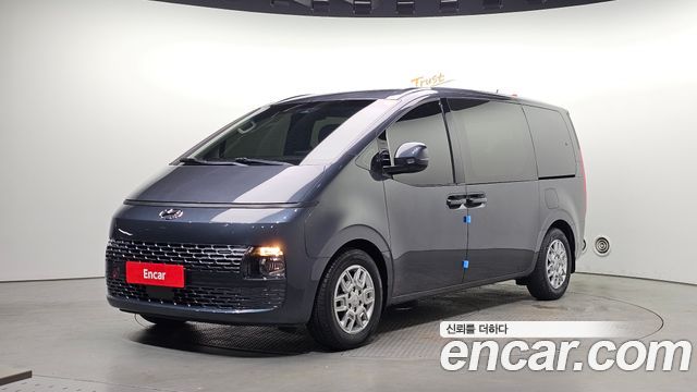 Hyundai Staria Tourer 11-Seater Modern - фото 0