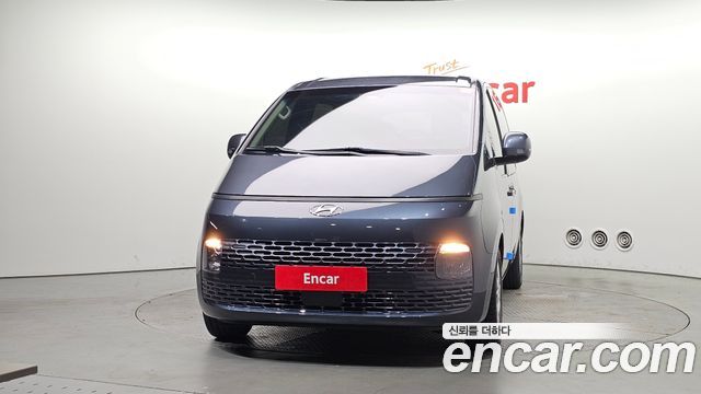 Hyundai Staria Tourer 11-Seater Modern - фото 2