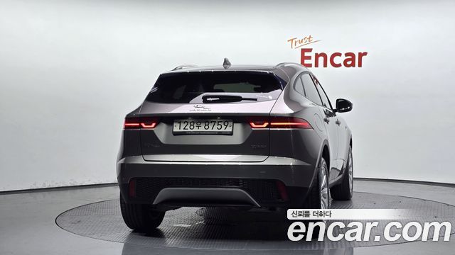 Jaguar E-PACE D180 SE - фото 2