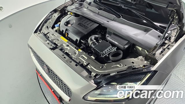Jaguar E-PACE D180 SE - фото 4