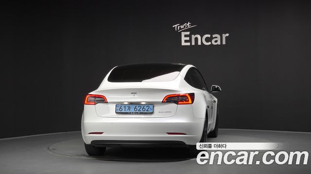 Tesla Model 3 Long Range AWD - фото 3