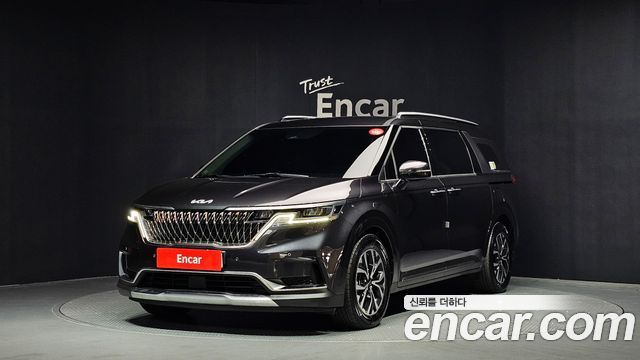 Kia Carnival 4-го поколения 9-Seater Signature - фото 0