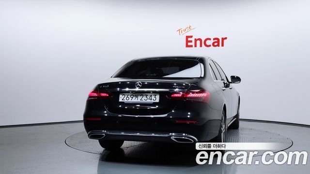 Mercedes-Benz E-Class W213 E350 4MATIC Avantgarde - фото 3