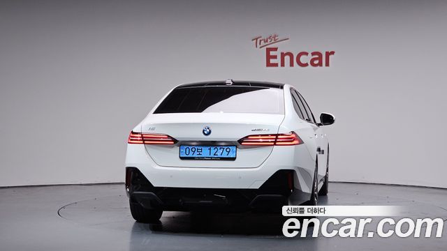 BMW i5 G60 eDrive 40 M Sport - фото 2