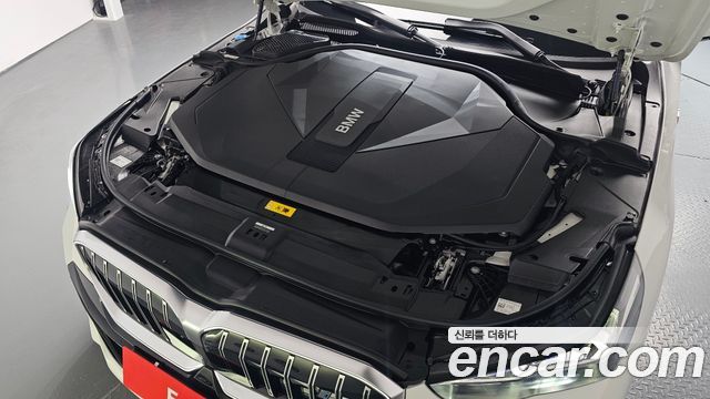 BMW i5 G60 eDrive 40 M Sport - фото 4