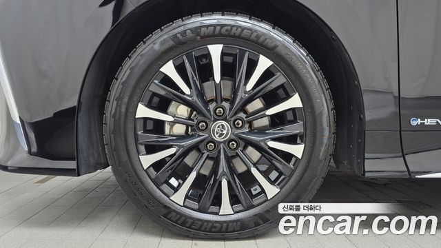 Toyota Alphard 4-го поколения 2.5 HEV Executive AWD - фото 4