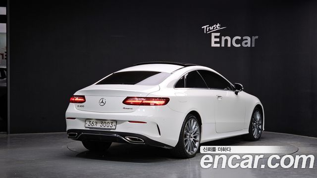 Mercedes-Benz E-Class W213 E400 4MATIC Coupe - фото 1
