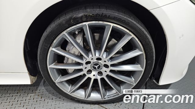 Mercedes-Benz E-Class W213 E400 4MATIC Coupe - фото 4