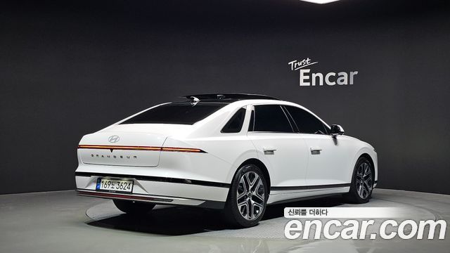 Hyundai Grandeur GN7, гибрид Exclusive - фото 1