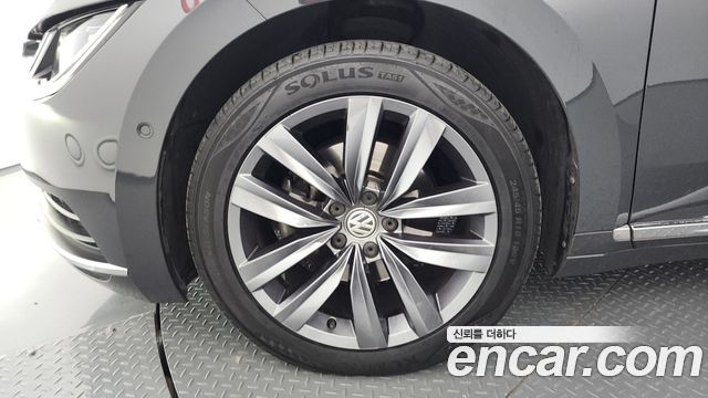 Volkswagen Arteon 2.0 TDI Premium - фото 4