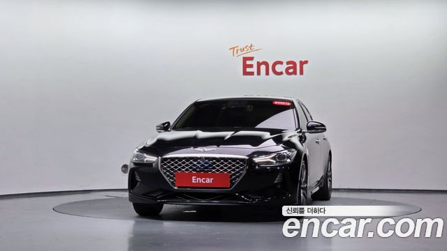 Genesis G70 2.0T Elite - фото 1