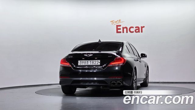 Genesis G70 2.0T Elite - фото 2
