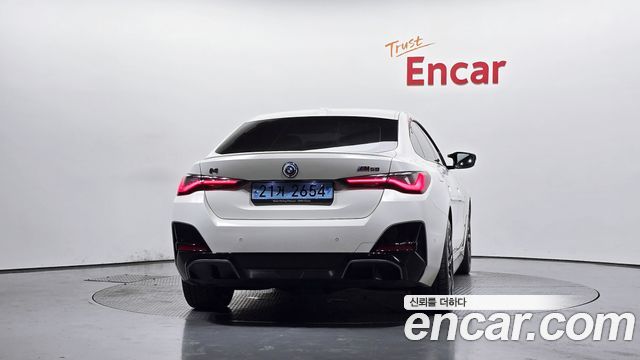 BMW i4 M50 Pro - фото 2