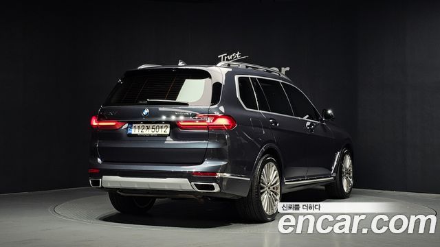 BMW X7 G07 xDrive 40i Design Pure Excellence 6-Seater - фото 1