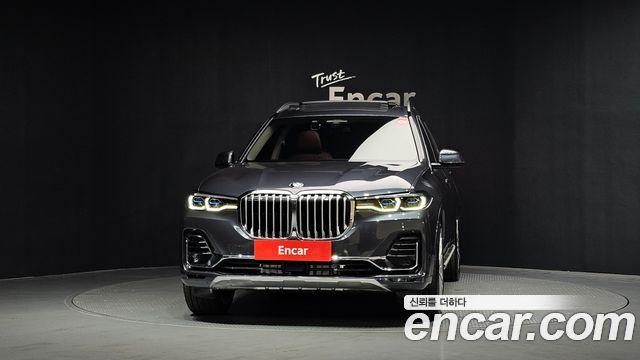 BMW X7 G07 xDrive 40i Design Pure Excellence 6-Seater - фото 2