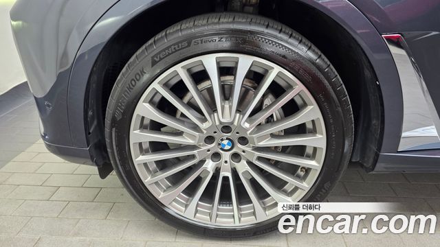 BMW X7 G07 xDrive 40i Design Pure Excellence 6-Seater - фото 4