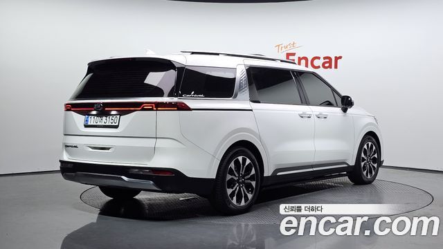 Kia Carnival 4-го поколения 9-Seater Signature - фото 0