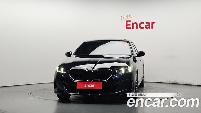 BMW 5-Series G60 520i M Sport - фото 2