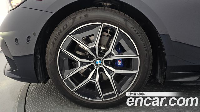 BMW 5-Series G60 520i M Sport - фото 4