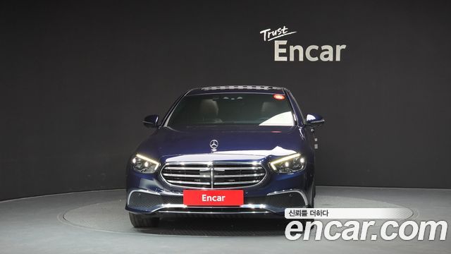 Mercedes-Benz E-Class W213 E300e 4MATIC Exclusive - фото 2