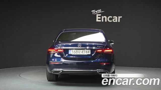 Mercedes-Benz E-Class W213 E300e 4MATIC Exclusive - фото 3