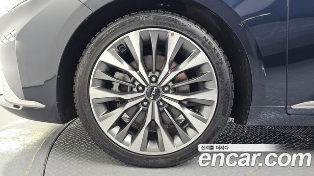 Kia K8 2.5 Gasoline 2WD Signature - фото 4