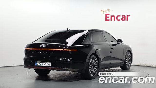 Hyundai Grandeur GN7 2,5 Gasoline 2WD Calligraphy - фото 1