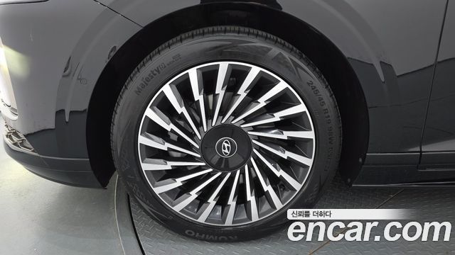 Hyundai Grandeur GN7 2,5 Gasoline 2WD Calligraphy - фото 4