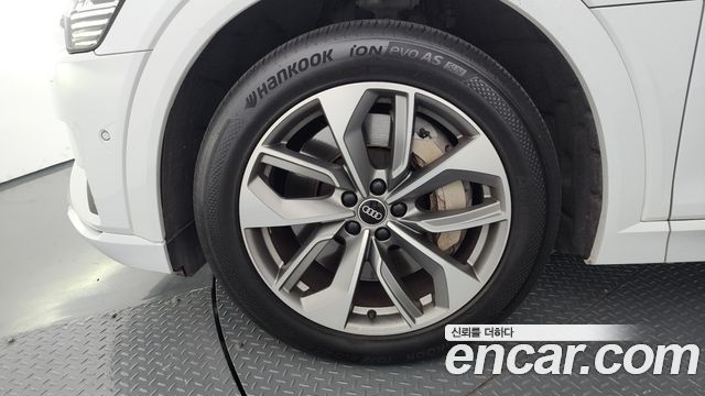 Audi e-tron 55 Quattro - фото 4