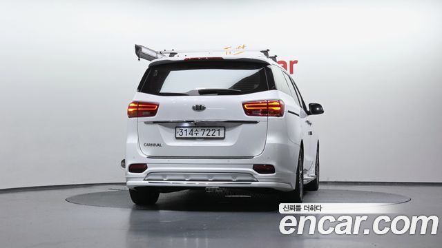 Kia Carnival Новый Gasoline 9-Seater Noblesse Special - фото 3