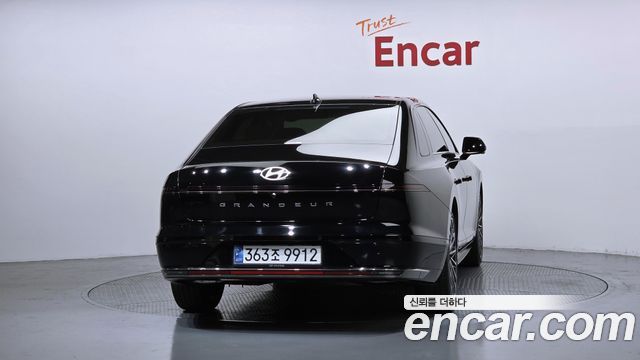 Hyundai Grandeur GN7, гибрид Calligraphy - фото 3