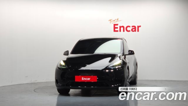 Tesla Model Y RWD - фото 2