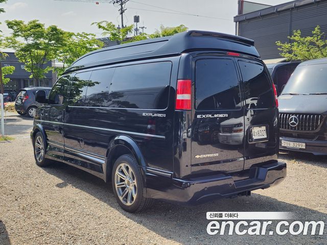 Chevrolet Express Van 6.0 - фото 1