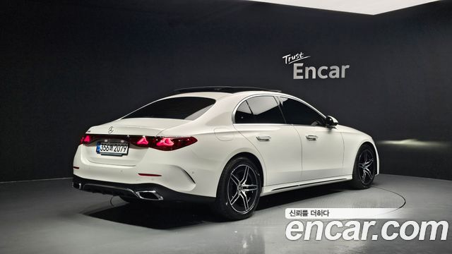 Mercedes-Benz E-Class W214 E200 Avantgarde - фото 1