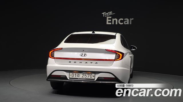 Hyundai Sonata DN8 2.0 Premium Family - фото 3