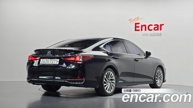Lexus ES 7-го поколения Luxury Plus - фото 1