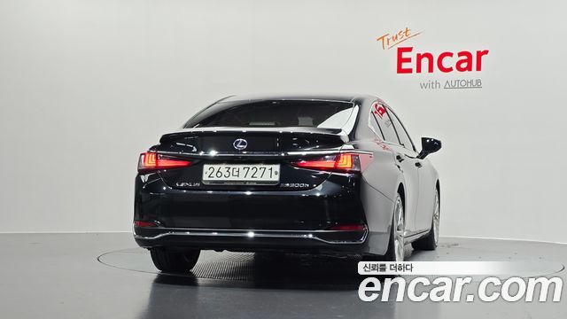 Lexus ES 7-го поколения Luxury Plus - фото 3