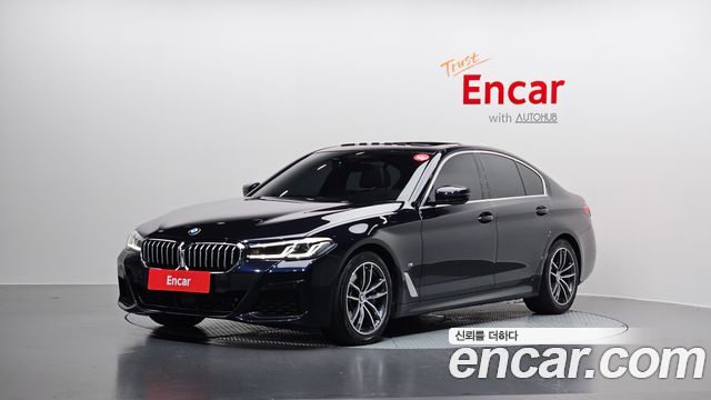 BMW 5-Series G30 523d xDrive M Sport - фото 0