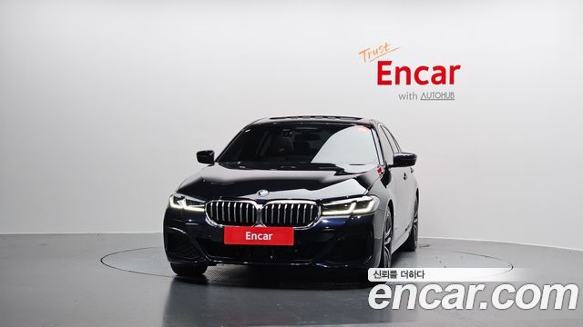 BMW 5-Series G30 523d xDrive M Sport - фото 2