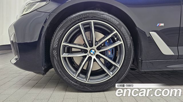 BMW 5-Series G30 523d xDrive M Sport - фото 4