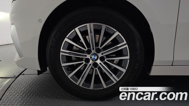 BMW 2-Series U06 220i Luxury - фото 3